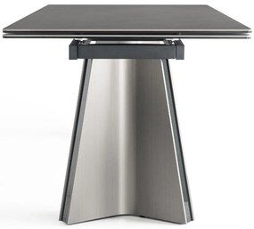 Nowoczesny stół rozkładany Nexus  200(280)×90 cm zachwyca eleganckim białym blatem z masy ceramicznej i solidną podstawą ze stali szczotkowanej. Styl, trwałość i funkcjonalność w jednym – idealny do jadalni i salonu.