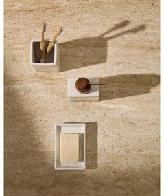 Kremowy ceramiczny kubek na szczoteczki do zębów Careli – Kave Home