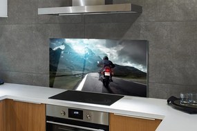 Szkło do Kuchni na Ścianę Motocyklista na Górskiej Trasie