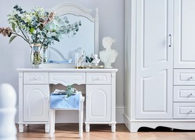 Susanne. Elegancka biała toaletka z ozdobnym lustrem, wymiary 120x45x163 cm. Ma pojemne szafki i szufladki. Kolekcja białych mebli Victoria.