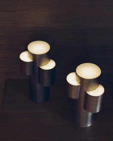Metalowa lampa stołowa LED ze ściemniaczem w kolorze srebra (wysokość 26,5 cm) Adrina – Kave Home