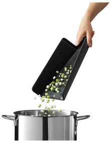 Deska 21x38 cm Chop2Pot – Joseph Joseph